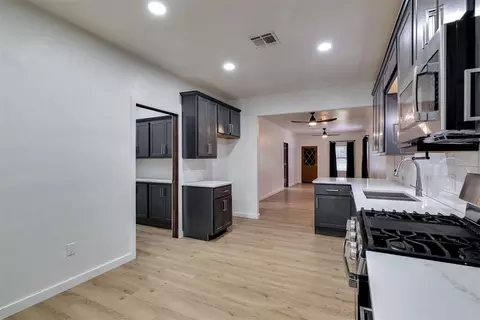 Kitchen - 316 E Jackson St, Crescent, OK 73028 photo 5 of 5