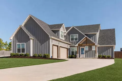 499 Old Farm Rd, Edmond, OK 73034
