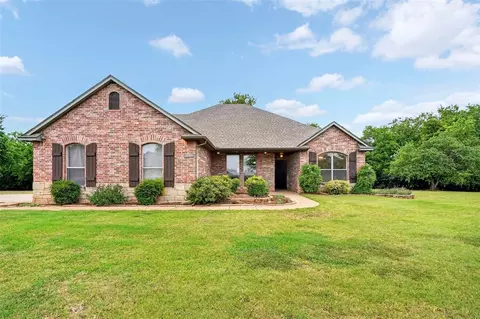 12374 Fairfield Rd, Guthrie, OK 73044