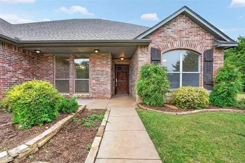12374 Fairfield Rd, Guthrie, OK 73044