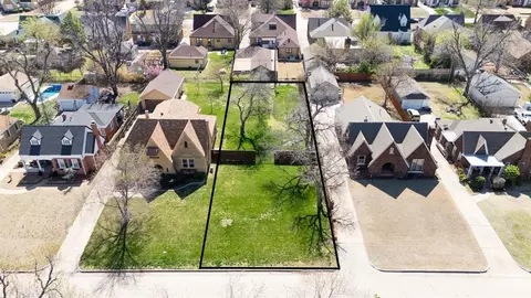 2216 NW 27th St, Oklahoma City, OK 73107