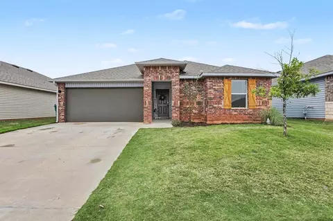 3513 Furrow Dr, Yukon, OK 73099