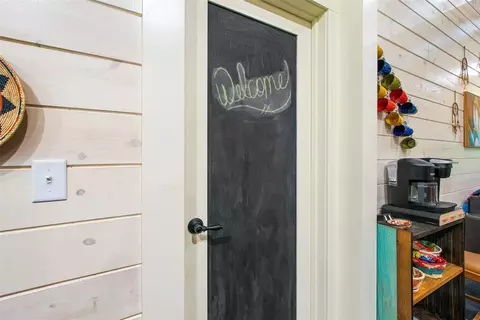 Entry Way - 144 Hidden Pines Loop, Broken Bow, OK 74728 photo 1 of 2
