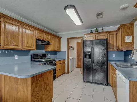 Kitchen - Undisclosed, Moore, OK 73160 photo 1 of 5