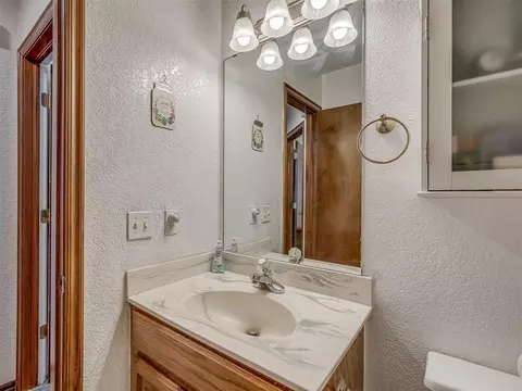Bath - Undisclosed, Moore, OK 73160 photo 6 of 7