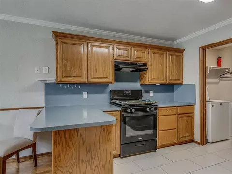 Kitchen - Undisclosed, Moore, OK 73160 photo 2 of 5