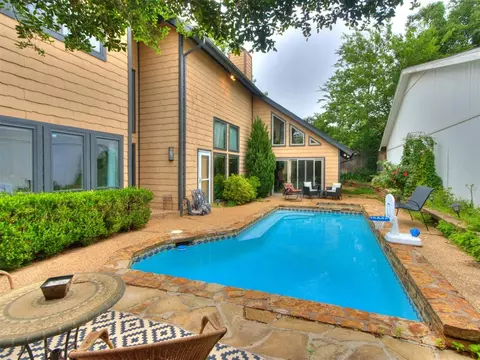 1615 Fox Hollow Rdg, Oklahoma City, OK 73131