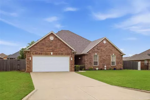 1603 Windmill Ridge Dr, Shawnee, OK 74804