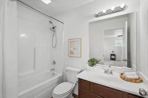 Bath - 9616 Eli Dr, Moore, OK 73160 photo 7 of 7