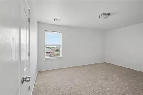 Bedroom - 9616 Eli Dr, Moore, OK 73160 photo 6 of 10