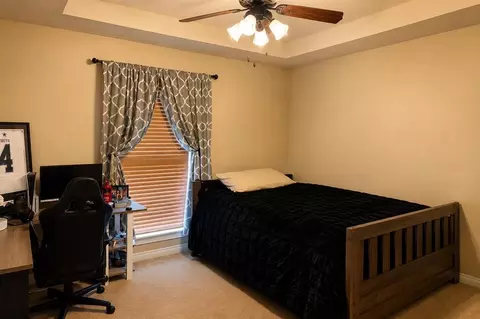 Bedroom - 3101 White Tail Dr, Altus, OK 73521 photo 6 of 6