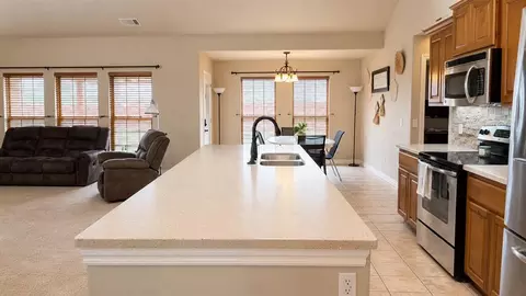 Kitchen - 3101 White Tail Dr, Altus, OK 73521 photo 1 of 6