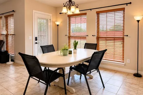 Dining - 3101 White Tail Dr, Altus, OK 73521 photo 1 of 1