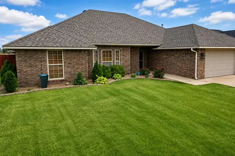 Exterior - 3101 White Tail Dr, Altus, OK 73521 photo 1 of 5