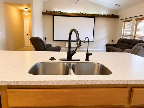 Kitchen - 3101 White Tail Dr, Altus, OK 73521 photo 3 of 6