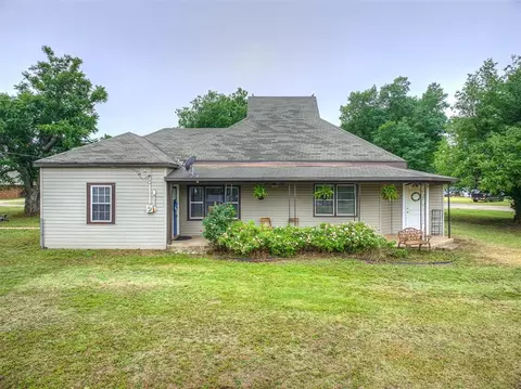 418 W Grimes Ave, Cashion, OK 73016
