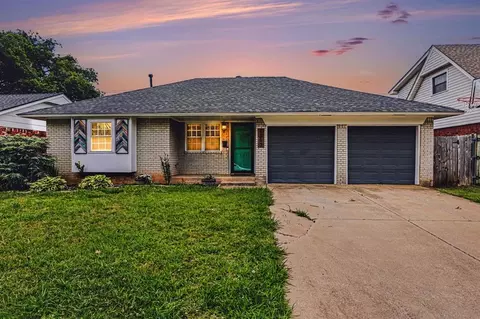 1317 Lawton Ave, Moore, OK 73160