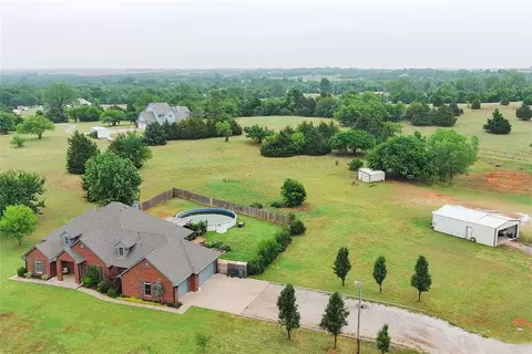 13124 Skyland Dr, Yukon, OK 73099