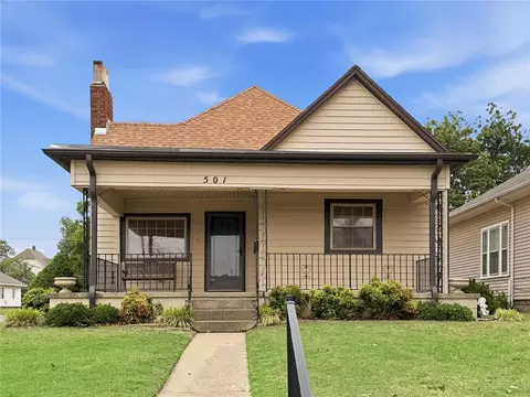 501 S Hoff Ave, El Reno, OK 73036