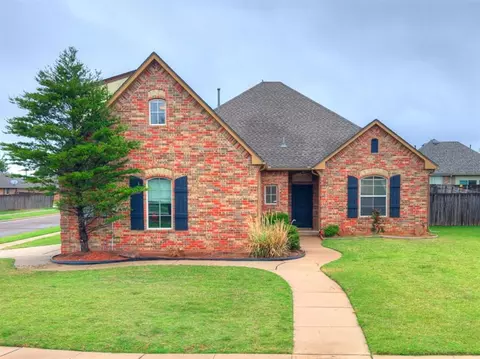 19132 Summer Grove Ave, Edmond, OK 73012