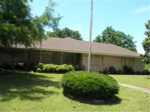 113 Circle Dr, Davis, OK 73030