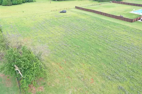 15 Red Ridge Dr, Blanchard, OK 73010