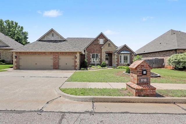 816 Winning Colors Dr, Edmond, OK 73025