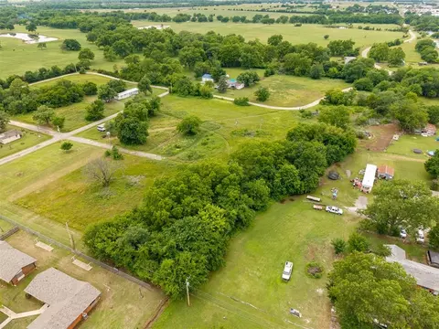 6 Th St, Prague, OK 74864 photo 4