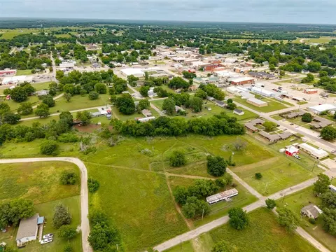 6 Th St, Prague, OK 74864 photo 11