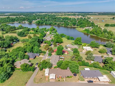 View/Area - 2031 Kens Cir, Crescent, OK 73028 photo 5 of 5