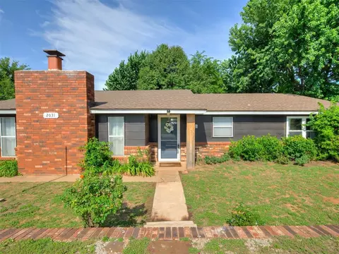 Exterior - 2031 Kens Cir, Crescent, OK 73028 photo 2 of 10