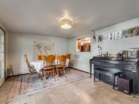 Dining - 2031 Kens Cir, Crescent, OK 73028 photo 2 of 2