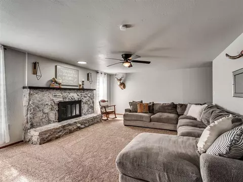 Living - 2031 Kens Cir, Crescent, OK 73028 photo 1 of 5