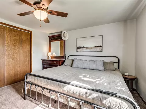 Bedroom - 2031 Kens Cir, Crescent, OK 73028 photo 2 of 8