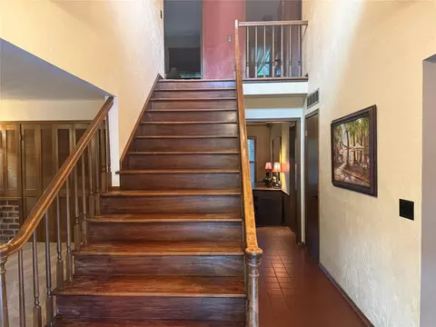 Entry Way - 1800 N Rollingridge Ave, Bethany, OK 73008 photo 1 of 4
