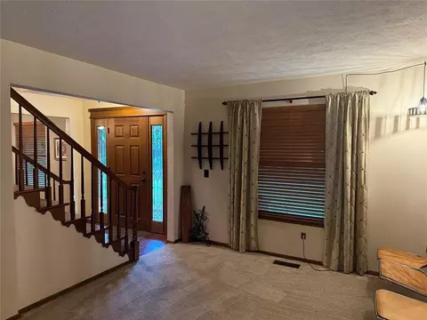 Entry Way - 1800 N Rollingridge Ave, Bethany, OK 73008 photo 2 of 4
