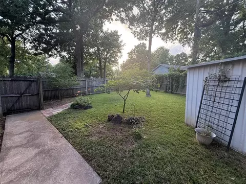 Exterior - 1800 N Rollingridge Ave, Bethany, OK 73008 photo 7 of 12