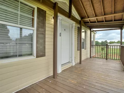 Exterior - 105 Sunset Dr, Mcloud, OK 74851 photo 3 of 7