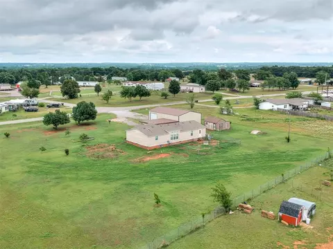 View/Area - 105 Sunset Dr, Mcloud, OK 74851 photo 5 of 10