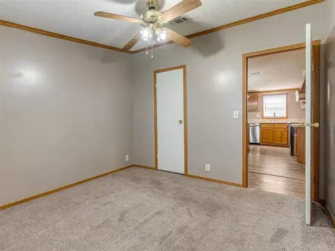 Bedroom - 105 Sunset Dr, Mcloud, OK 74851 photo 3 of 5