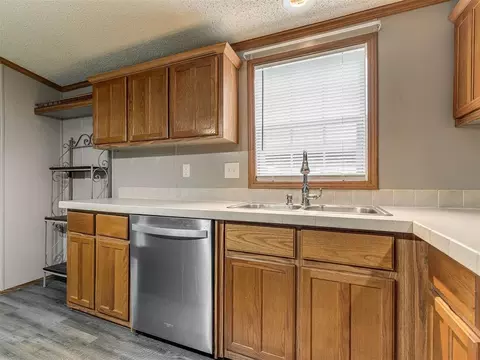 Kitchen - 105 Sunset Dr, Mcloud, OK 74851 photo 3 of 3