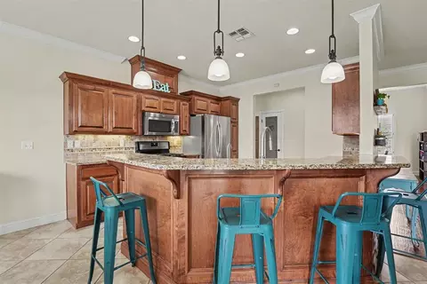 Kitchen - 808 Sheryl Ln, Altus, OK 73521 photo 3 of 5