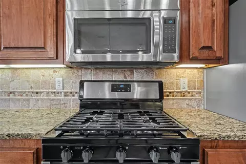 Kitchen - 808 Sheryl Ln, Altus, OK 73521 photo 5 of 5