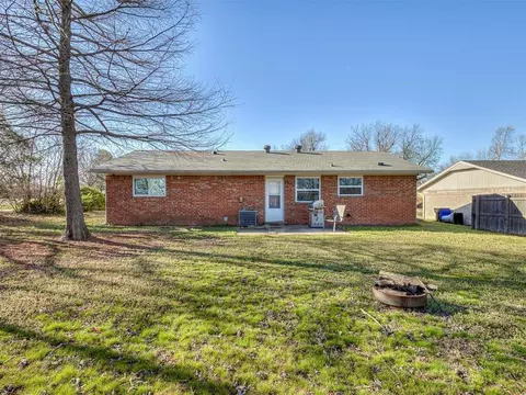Exterior - 705 Willis St, Noble, OK 73068 photo 3 of 5
