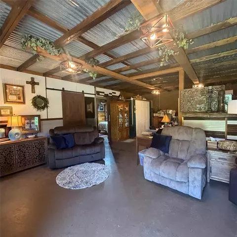 Living - 508 Clay St, Broken Bow, OK 74728 photo 1 of 3