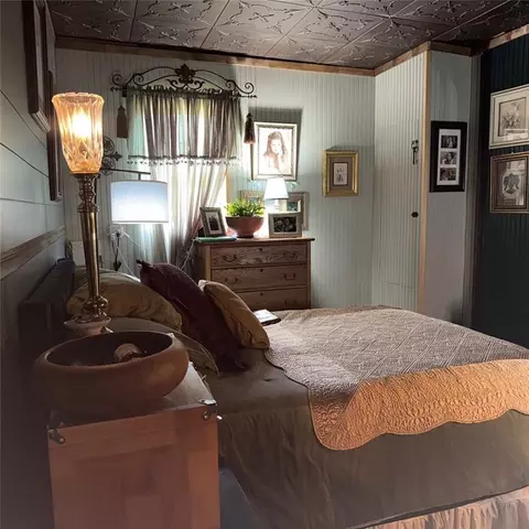 Bedroom - 508 Clay St, Broken Bow, OK 74728 photo 1 of 1