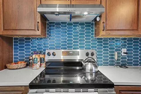 Kitchen - 717 Windsor Dr, Altus, OK 73521 photo 4 of 5