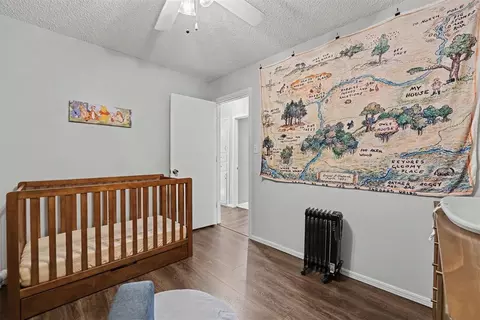 Bedroom - 717 Windsor Dr, Altus, OK 73521 photo 4 of 5
