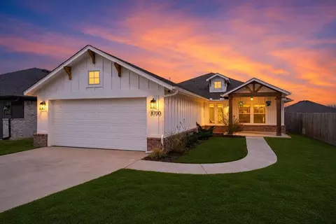 8700 Ricard Dr, Oklahoma City, OK 73135