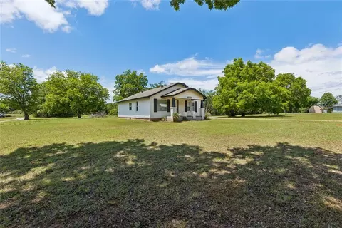 806 S 13th St, Tecumseh, OK 74873